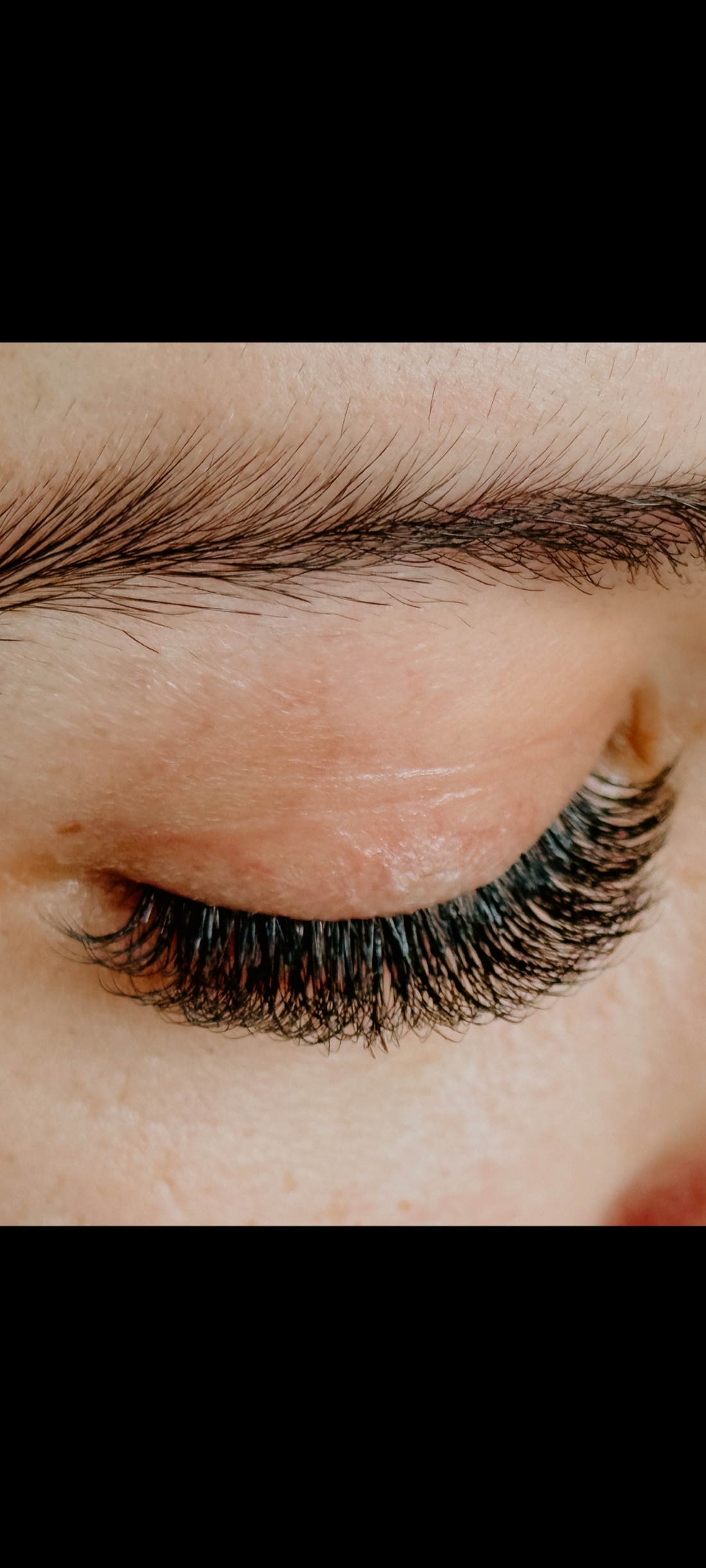 Lifting de pestañas y laminado de cejas