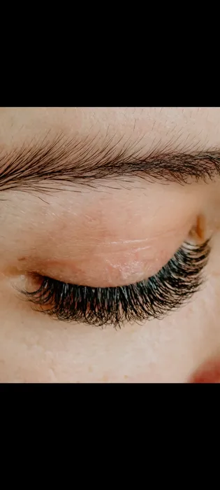 Lifting de pestañas y laminado de cejas